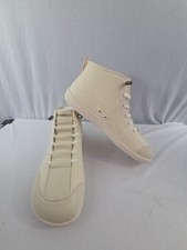 Hobibear Unisex High-Top  barefoot sneakers.