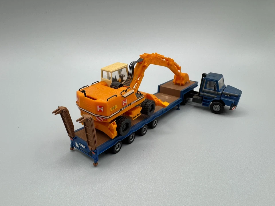 1:87 Herpa Scania Tieflader SLT mit Kibri Mobilbagger - Bild 4 von 4