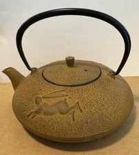 Joyce Chen Rabbit Cast Iron Tetsubin Kettle Teapot Ships FREE in the USA