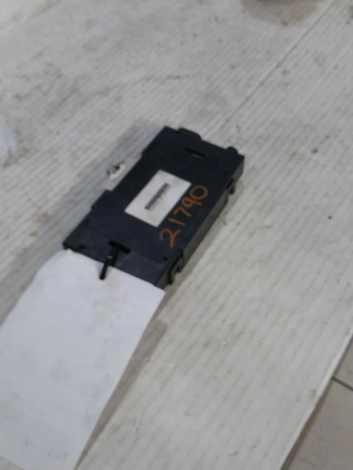 2019 Nissan Pathfinder A/C Temperature Control Module OEM Black 131K Miles - Image 2 of 4