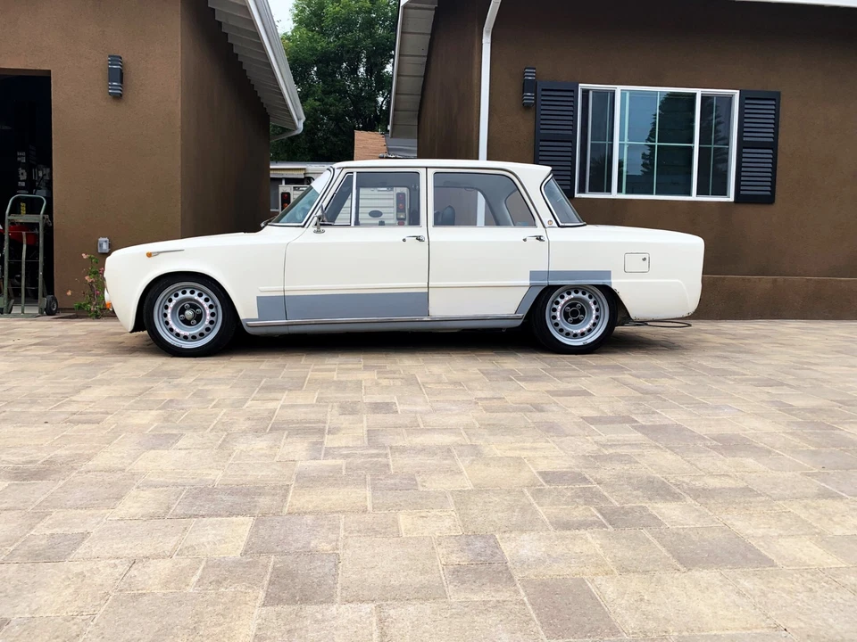 CLASSIC Alfa Romeo 105 SALOON & 105 COUPE BUMPER REPLACEMENT KIT - Image 4 of 4