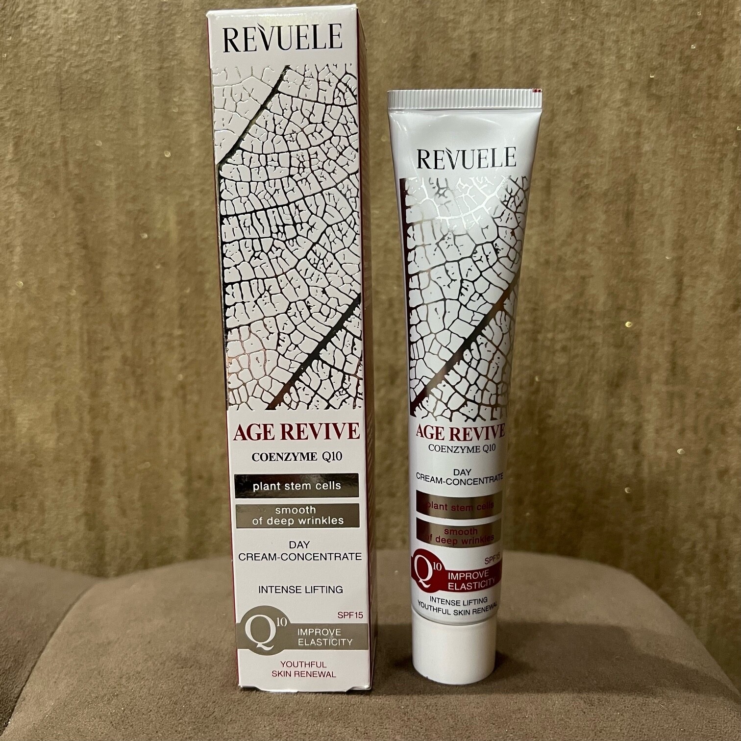 Crema de día Revuele Age Revive - concentrada para rostro 50 mlrejuvenecimiento suavizante