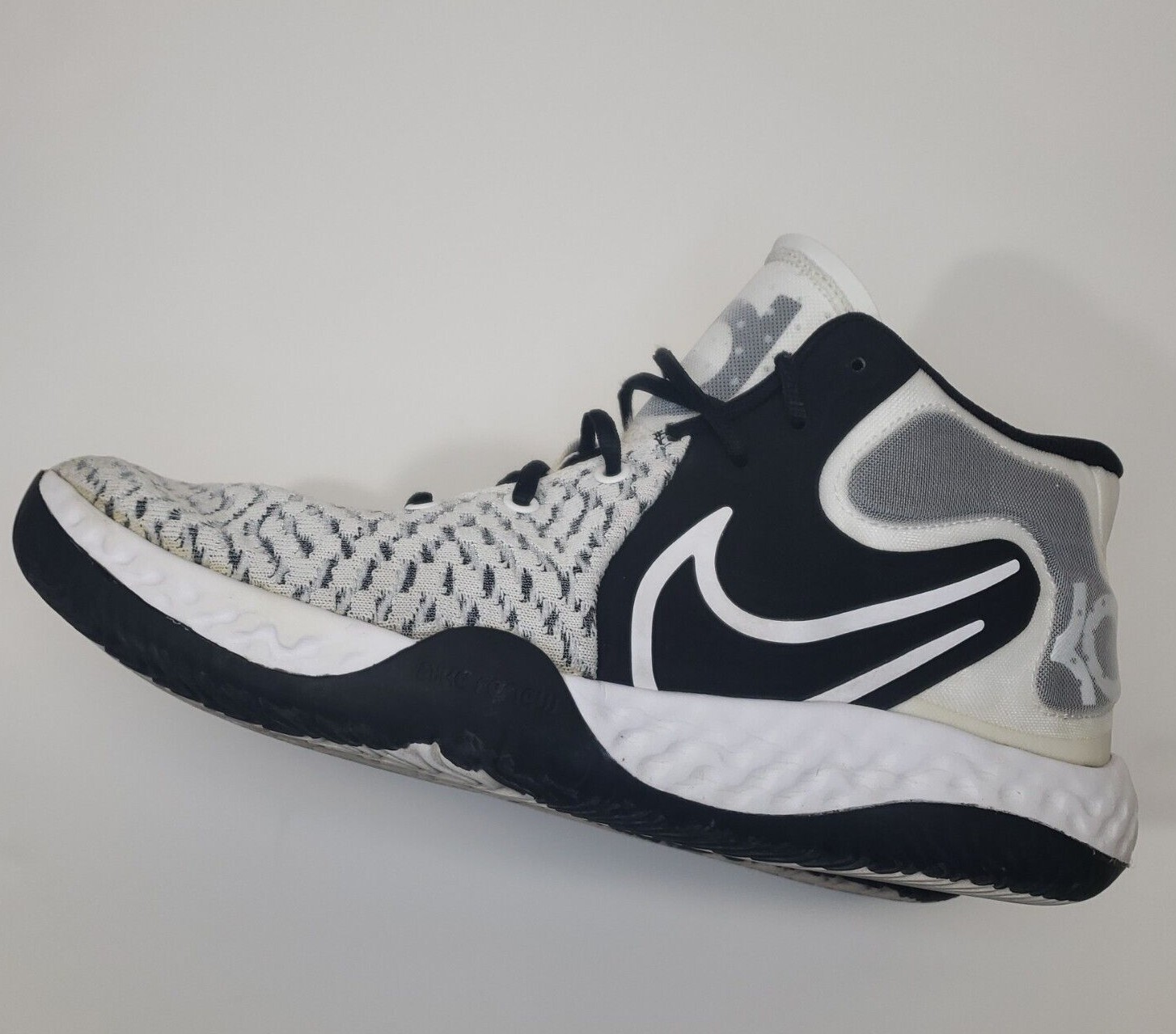 Nike KD Renew Trey 5 VIII Basketball 