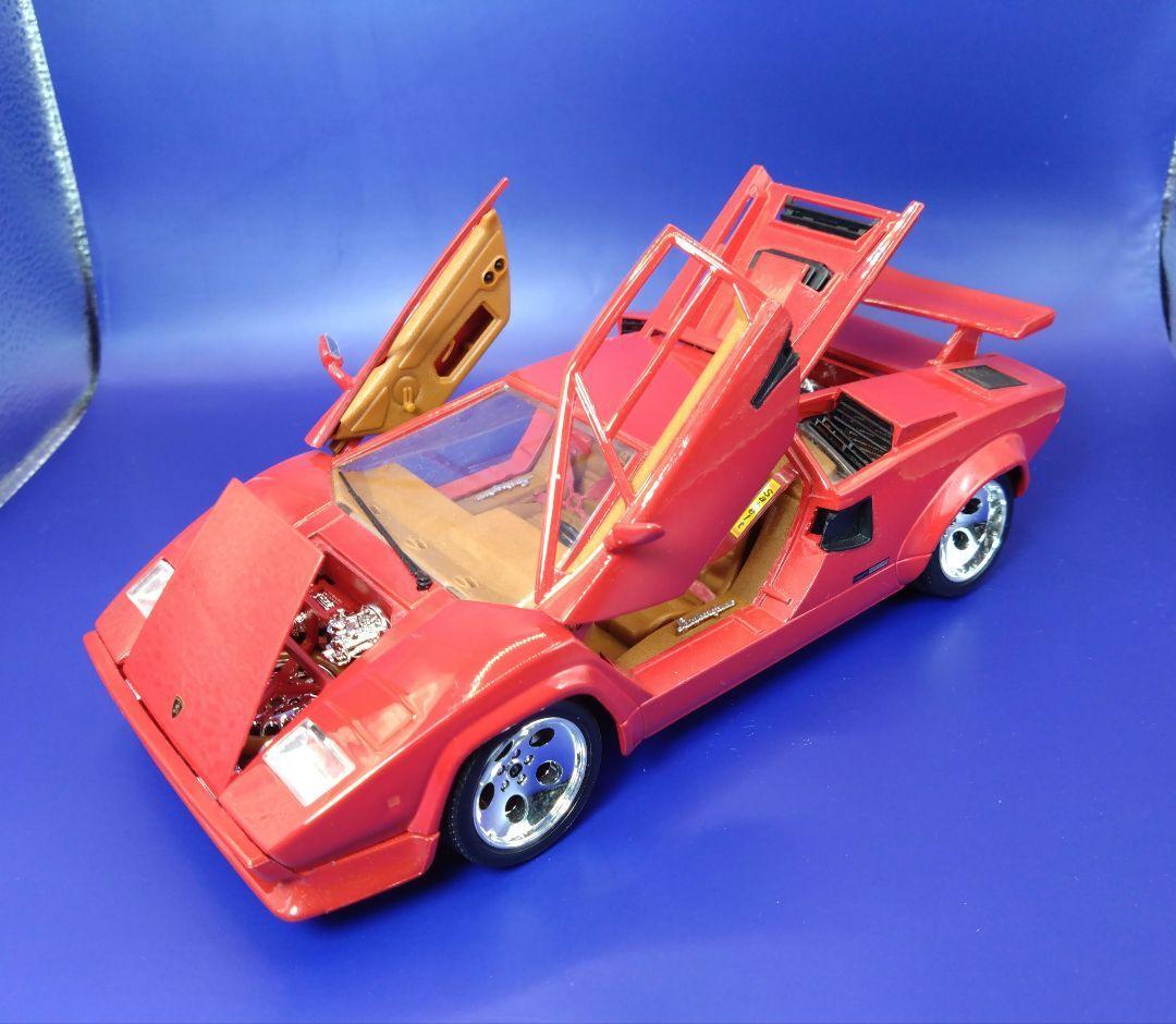 ミニカー Burago Lamborghini Countach 5000 1/18 Lamborghini Countach 5000 Green 1/18 Diecast Model Car by