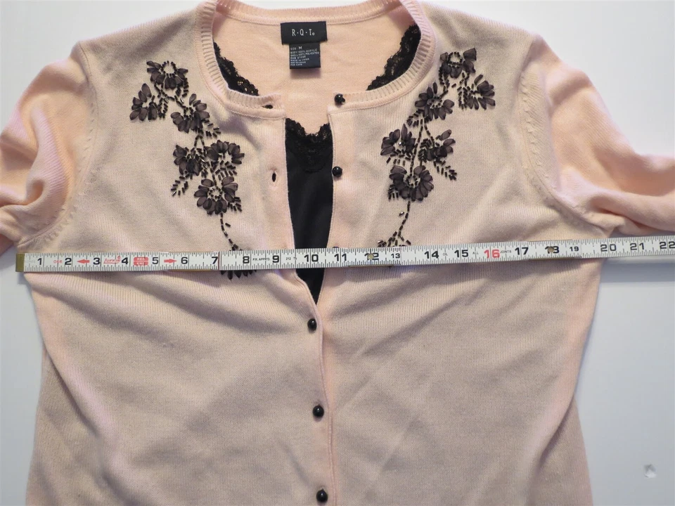 Cárdigan RQT Lt Rosa Melocotón con Diseños Florales Negros Talla M Acrílico Foto 4 de 4