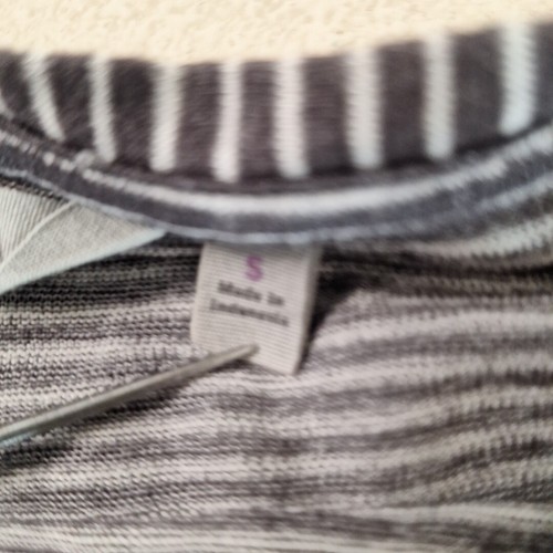 Athleta Top Women Small Breezy Bella Tank Striped Gray Split Back Athletic Shirt - Picture 7 of 11
