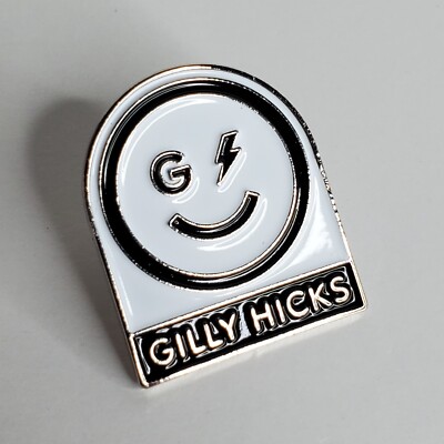 🔥New! 1-inch Metal GILLY HICKS by Hollister PIN! Smiley Face LOGO! RARE!  🔥