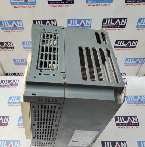 Schneider ATV71HD11N4 Altivar 71 VFD Inverter Drive 11kW 15HP 3PH 400V - Imagen 5 de 8