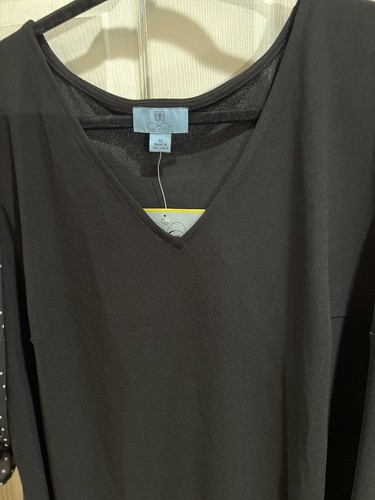 Blusa Cece nueva con etiquetas talla 1x negra con manga a lunares - Imagen 4 de 5