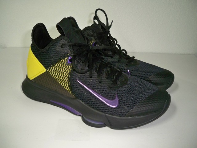 Size 9.5 - Nike LeBron Witness 4 Black 