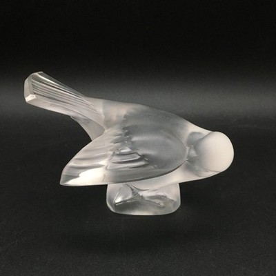 LALIQUE SPARROW ''MOINEAU COQUET'' CLEAR CRYSTAL BIRD FIGURINE E47291
