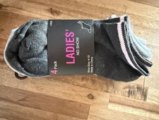 4 Pairs Of Ladies No Show Socks Shoe Size 4-10