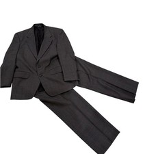 Vintage Burberry Men s Wool 2 pc suit. Excellent Condition. Size medium.