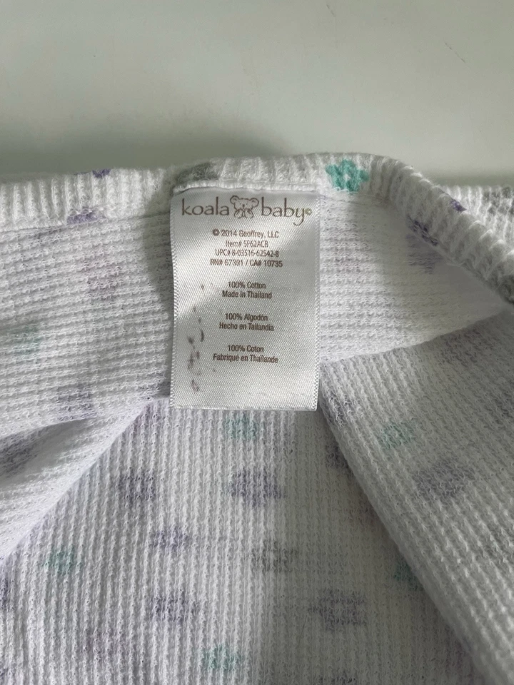 Manta Lovey de seguridad tejido gofre térmico floral Koala Baby Toys R Us 35"X34" Foto 3 de 4