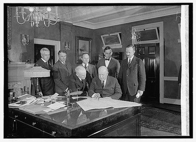 Photo:Washington DC Naval Board Arctic Exploration 1923 Conference Signing