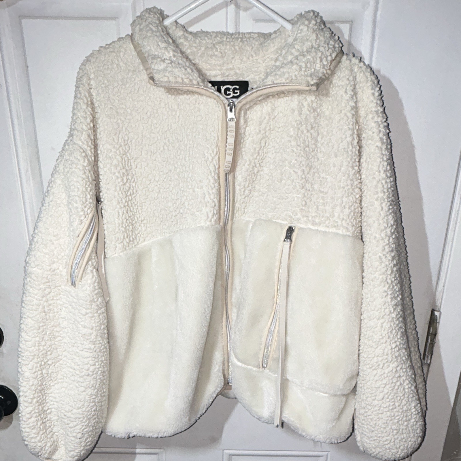 UGG Women's Full Zip Ivory Jacket Long Sleeve Outdoor Solid Short Casual