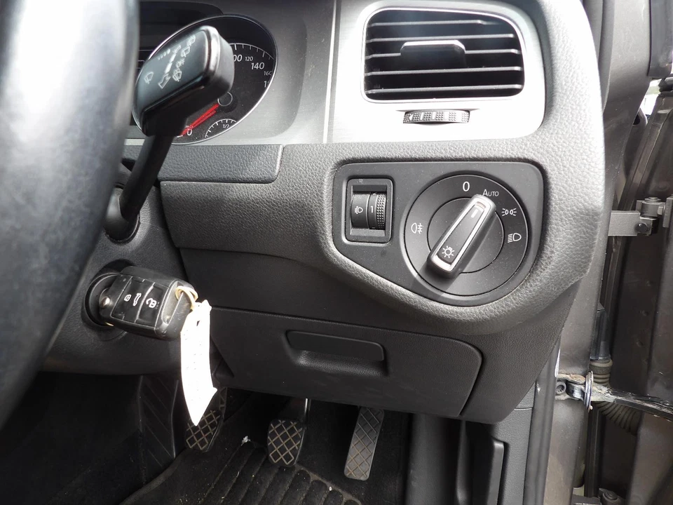 VOLKSWAGEN GOLF GEN 7 12/2012-08/2020 FUEL TANK PETROL - image 4 of 4