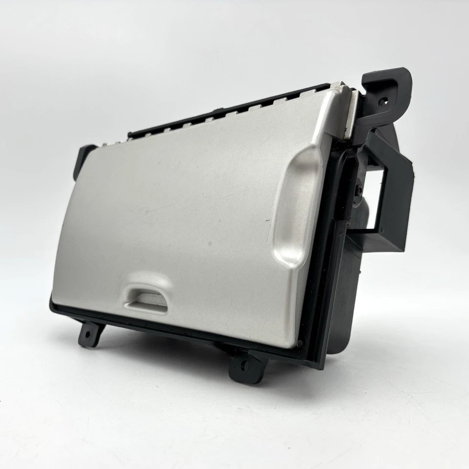 02-06 Toyota Highlander Center Console Cup Holder Storage Silver OEM 5562548010 - Image 3 of 4