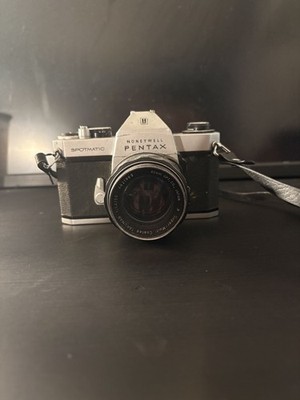 Honeywell Pentax Spotmatic 35mm Film Camera with Vivitar 100mm F/2.8 Lens