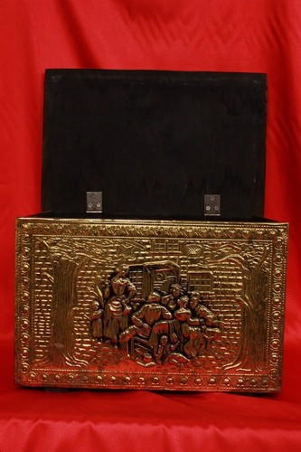 Scatola portatutto in ottone scolpito e decorato metà '900 brass XX sec. - Bild 8 von 8