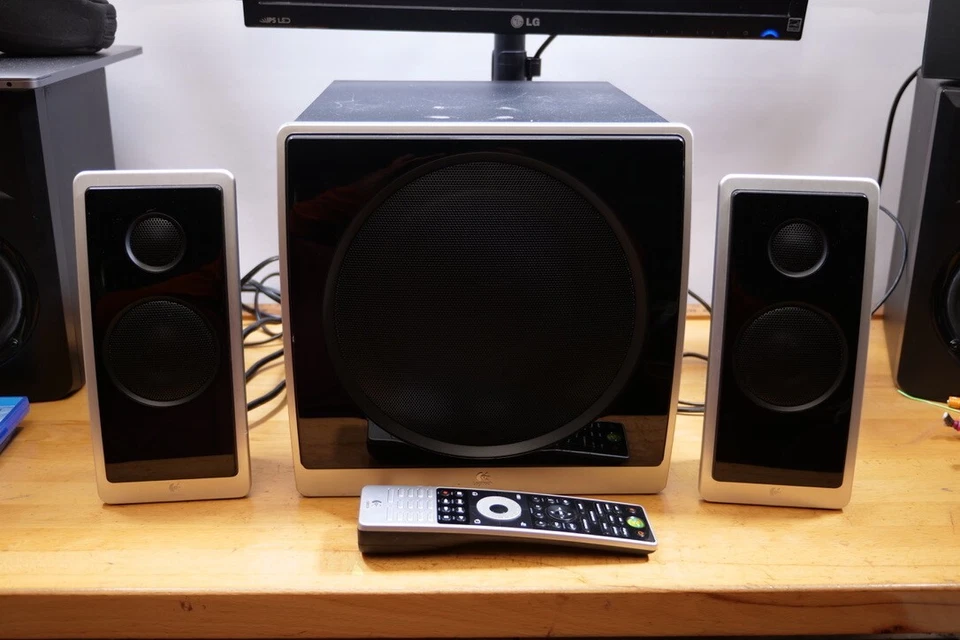 Logitech Z Cinema Advanced Surround Sound System - Image 3 of 4