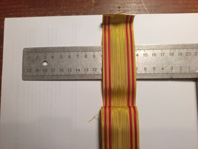 Altes Band des Ordens NICHAN IFTIKAR von TUNESIEN. Helle Farben.