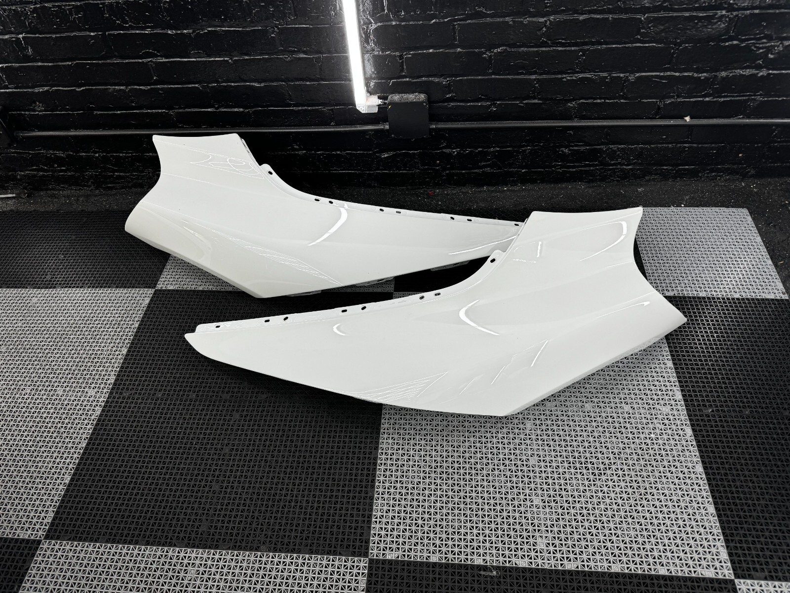 White Mclaren 720S Front Left and Right Fenders