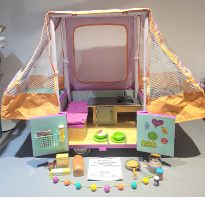 2016 American Girl Doll Adventure Pop Up Camper Trailer W Accessories RETIRED