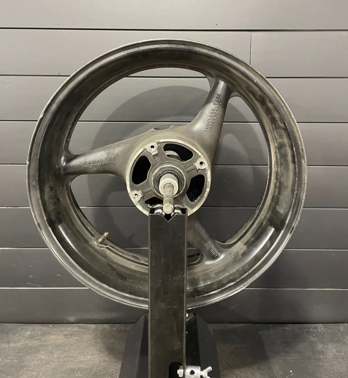 02-03 HONDA CBR954RR REAR WHEEL BACK RIM
