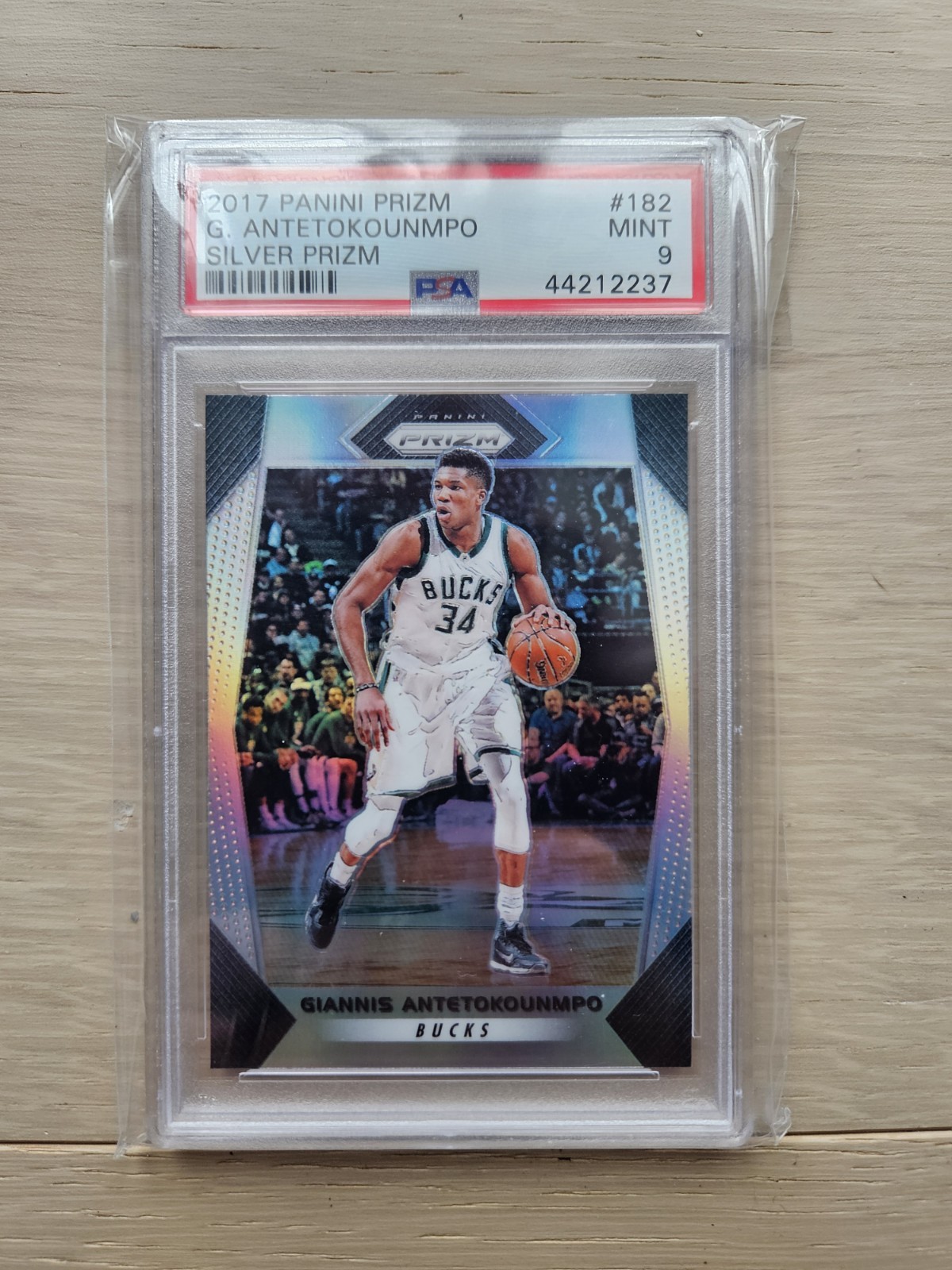 2017 Prizm #182 Giannis Antetokounmpo Silver Prizm Psa 9