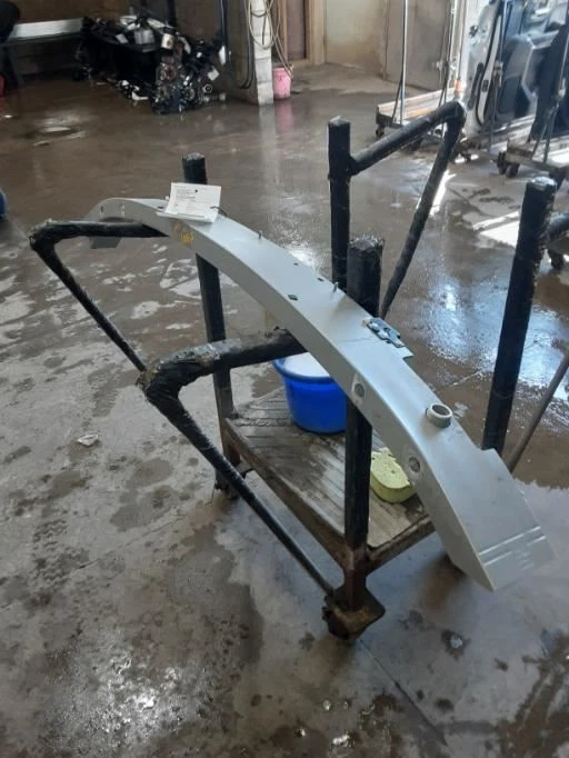 (SOLO RECOGIDA LOCAL) Refuerzo de parachoques delantero compatible con 16-24 VOLVO XC90 2050157 Foto 4 de 4