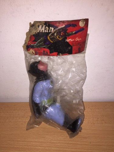 BATMAN WATER GUN SUPERHERO IN SEALED BAG Vintage 1966