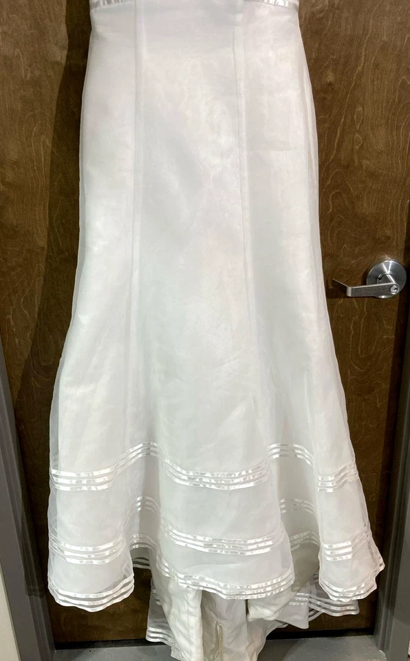 Galina Organza and Satin Ribbon Trumpet Style Wedding Dress Gown Veil Size 10 - Image 4 of 4