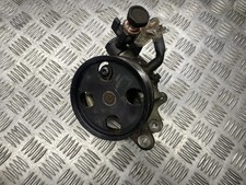 Pompe direction assistée Nissan PICK-UP