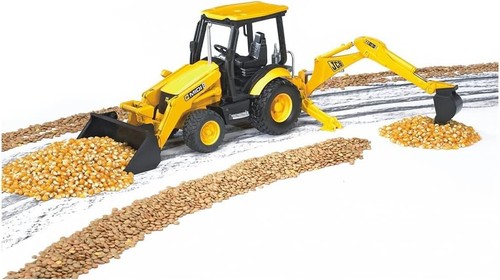 JCB Midi CX Backhoe Loader - Picture 2 of 5