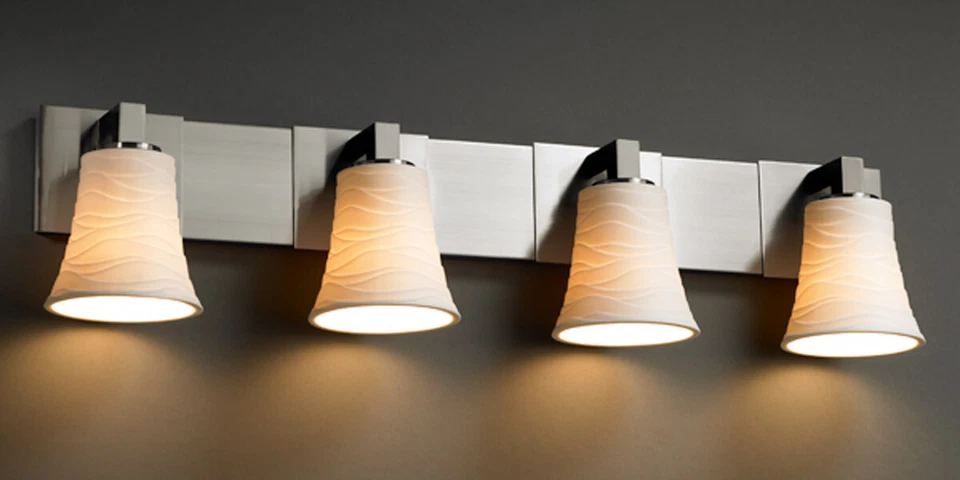 Justice Design Темная Бронза 4-Свет 35-1/4"W Светильник для Туалетного столика с Прозрачным Фарфором - Изображение 2 из 4