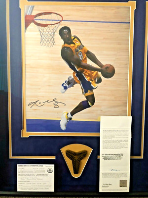 KOBE BRYANT Signed  