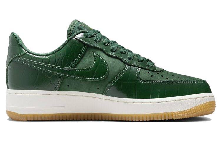 【新品未使用NIKESB】 Anthracite and Gorge Green Nike SB Dunk Low Pro x There 'Anthracite and Gorge Green