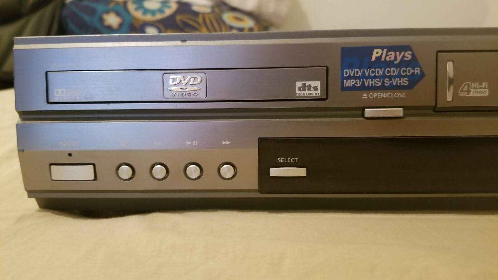 Samsung VHS DVD Combo Player VCR Recorder DVDV1000 For repair or Parts