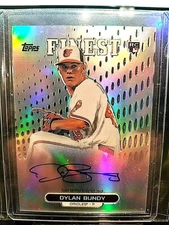 2013 DYLAN BUNDY TOPPS FINEST REFRACTOR AUTOGRAPH ROOKIE #RA-DB. GEM.