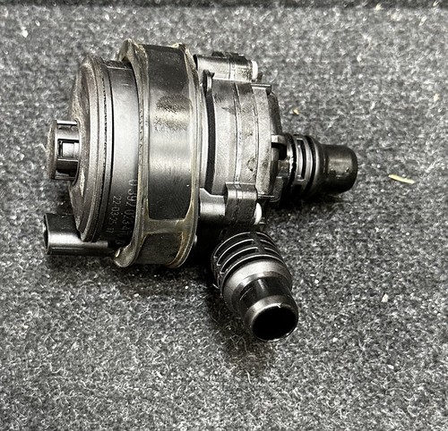 BMW 3 5 6 7 8 X SERIE G30 G30 G15 G01 F97 G05 G07 ZUSATZWASSERPUMPE 8651287