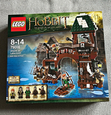 LEGO The Hobbit Attack on Lake-town Set 79016 The Battle of the Five Armies