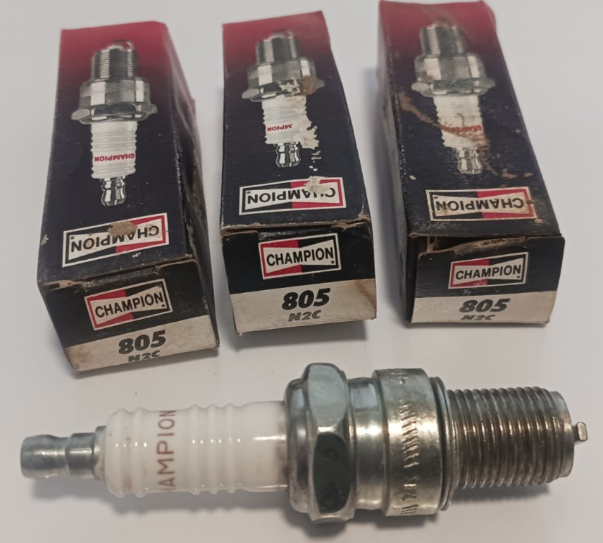 3X GENUINE CHAMPION COPPER PLUS SPARK PLUGS NOS 805 N2C FREE SHIPPING