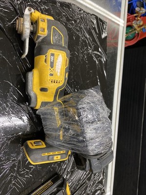 DeWalt DCS356 20V Brushless Oscillating Tool w/Battery And Charger Used