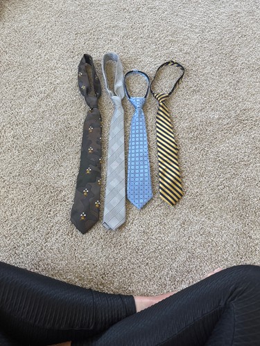 Lot 4 Kids Boy's Clip On Ties Neck Multiple Styles Colors Dress Suit