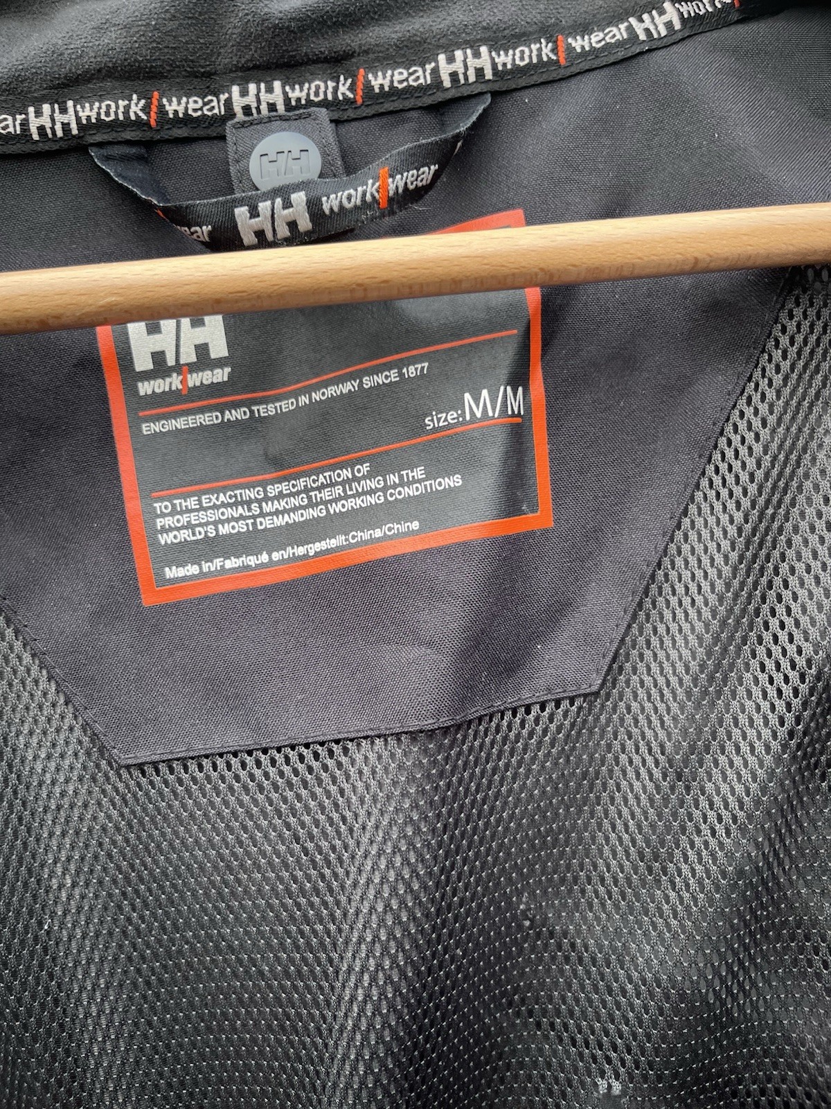 Helly Hansen Helly Tech Performance Black Waterpr… - image 15