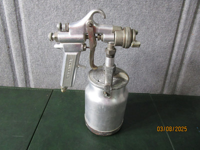 #ad Vintage DeVilbiss 688147 Paint Gun $71.99
