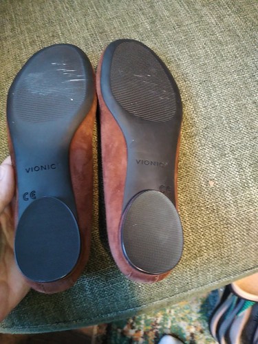 Women’s Vionic Callisto Ballet Flats. Size 5. Brown Suede. In Great Condition. - Picture 7 of 7