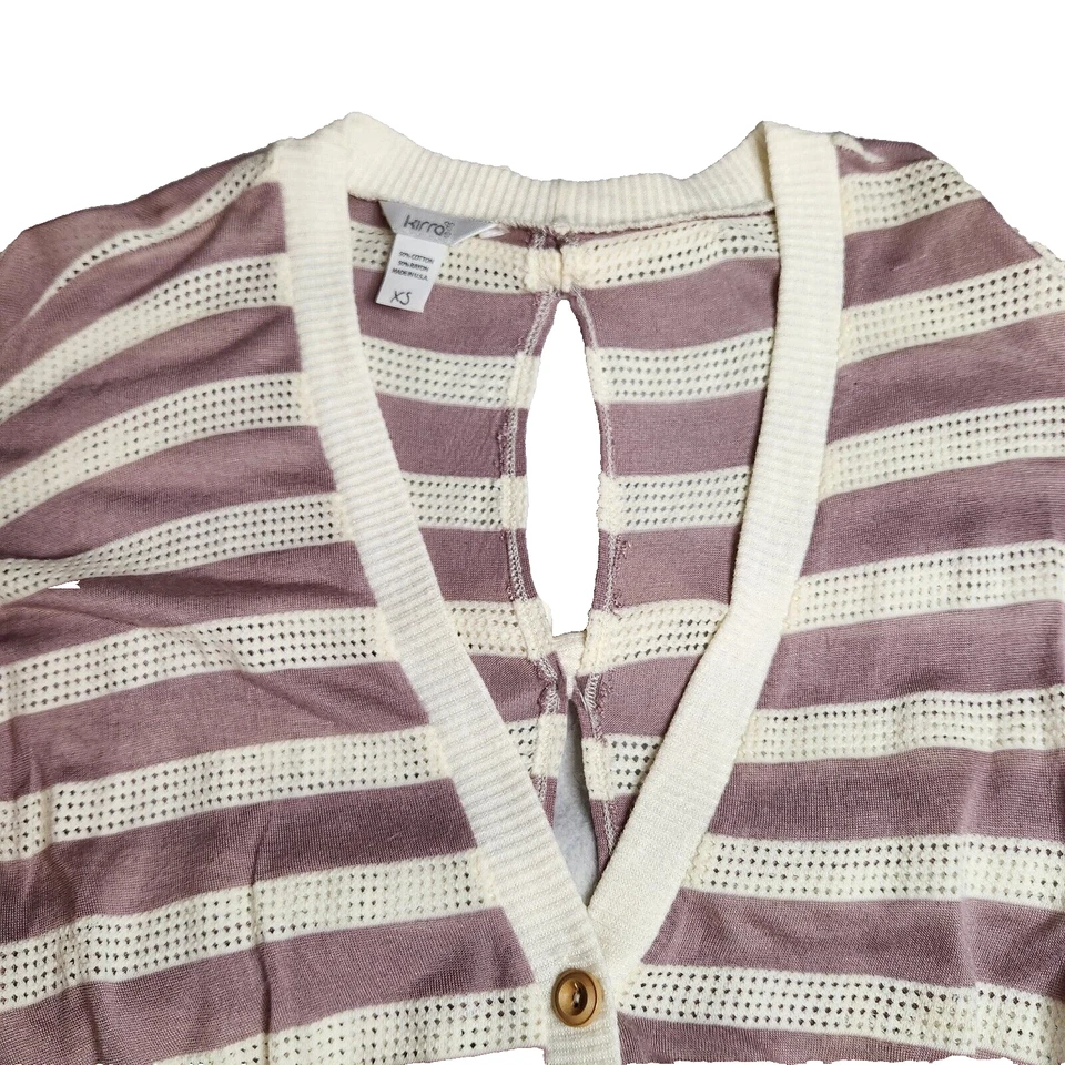 Cárdigan Kirra Mujer Talla XS Vino Crema Rayas Manga Corta Cerradura y Lazo Espalda Foto 2 de 4