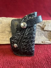 Hunter Basket Weave Holster 3358B52S 5”L x 3”W